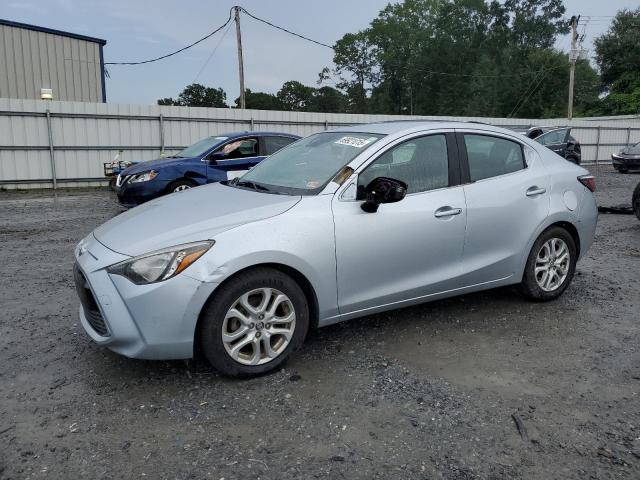  Salvage Toyota Yaris