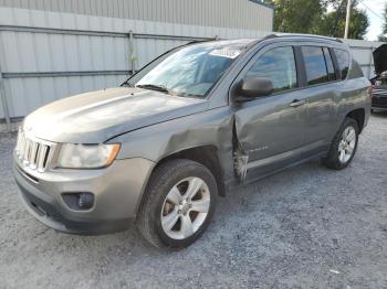  Salvage Jeep Compass