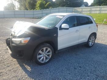  Salvage Mitsubishi Outlander