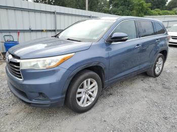  Salvage Toyota Highlander