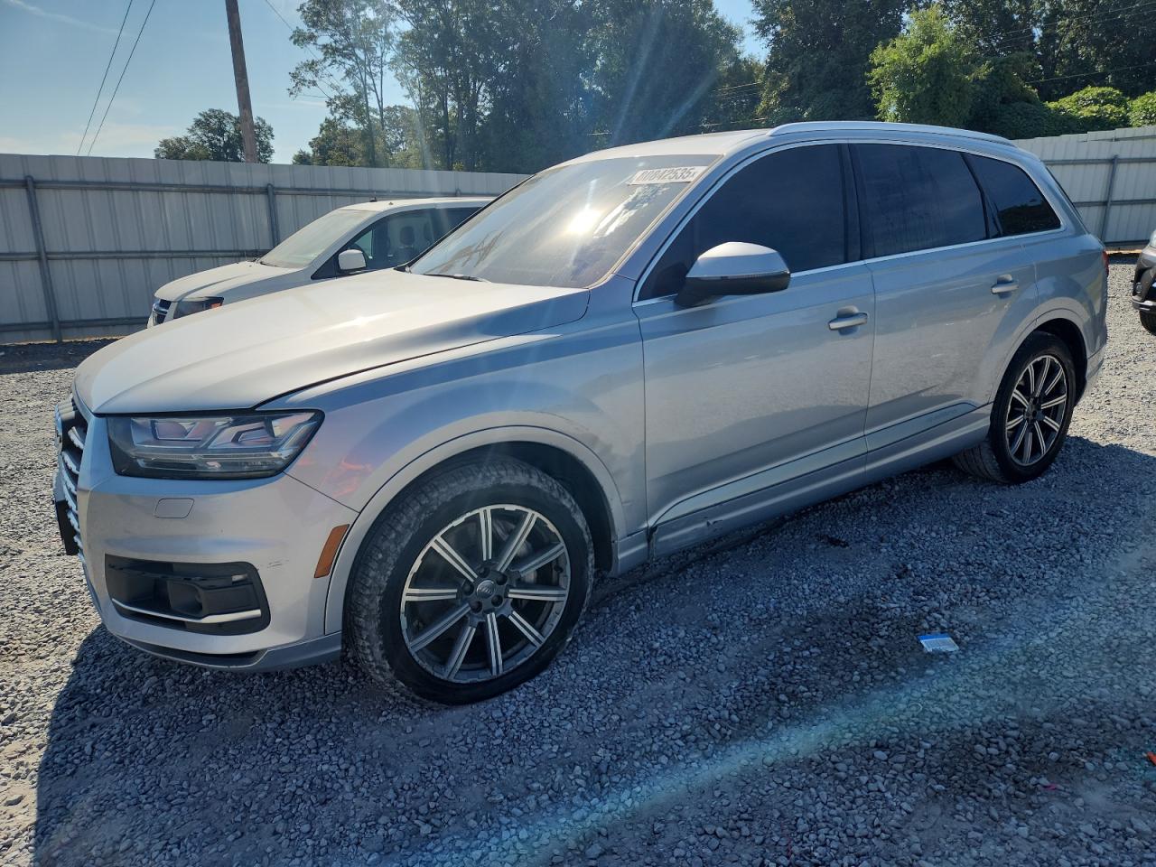 Audi Q7 Prestige Image 1