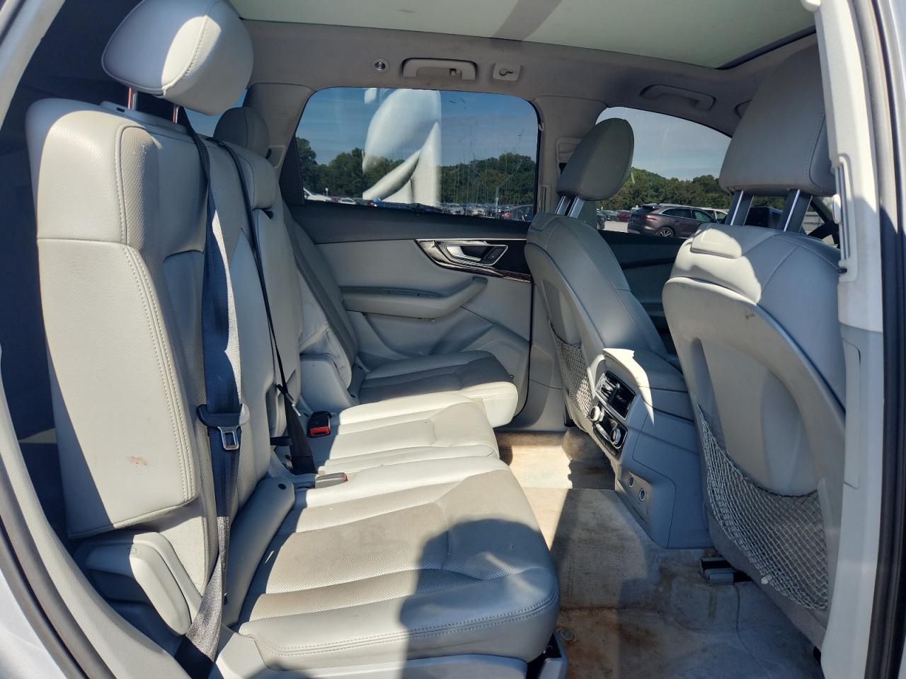 Audi Q7 Prestige Image 10