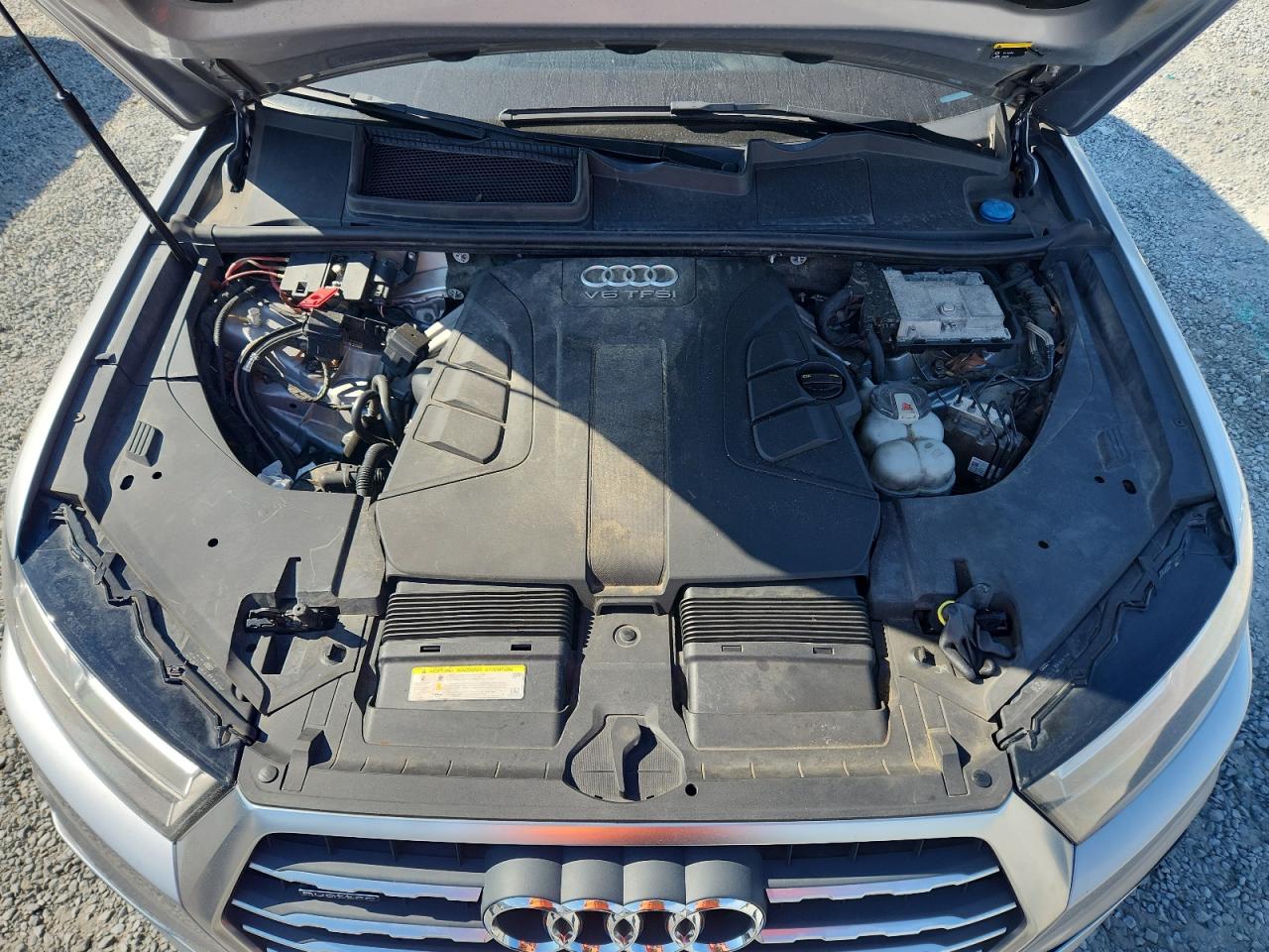 Audi Q7 Prestige Image 8