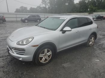  Salvage Porsche Cayenne