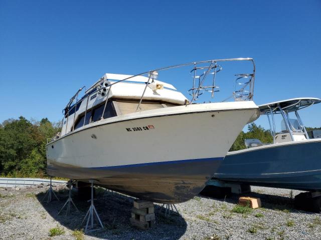  Salvage Carver Yachts Boat W Trl