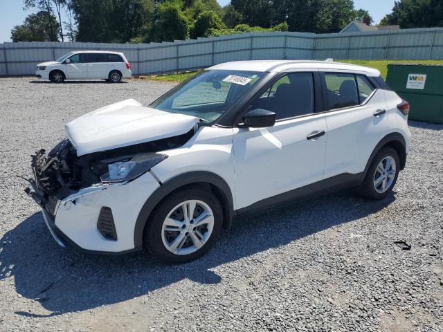  Salvage Nissan Kicks