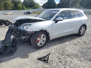  Salvage Porsche Cayenne