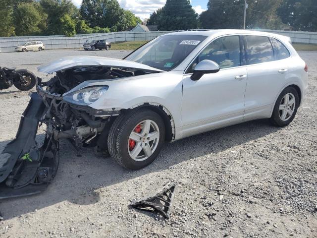  Salvage Porsche Cayenne