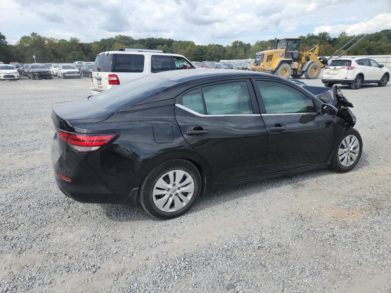 Nissan Sentra S Image 4