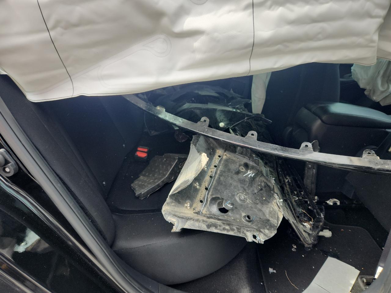 Nissan Sentra S Image 3