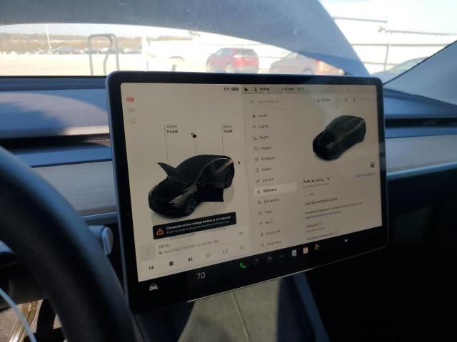 Tesla Model Y Image 9