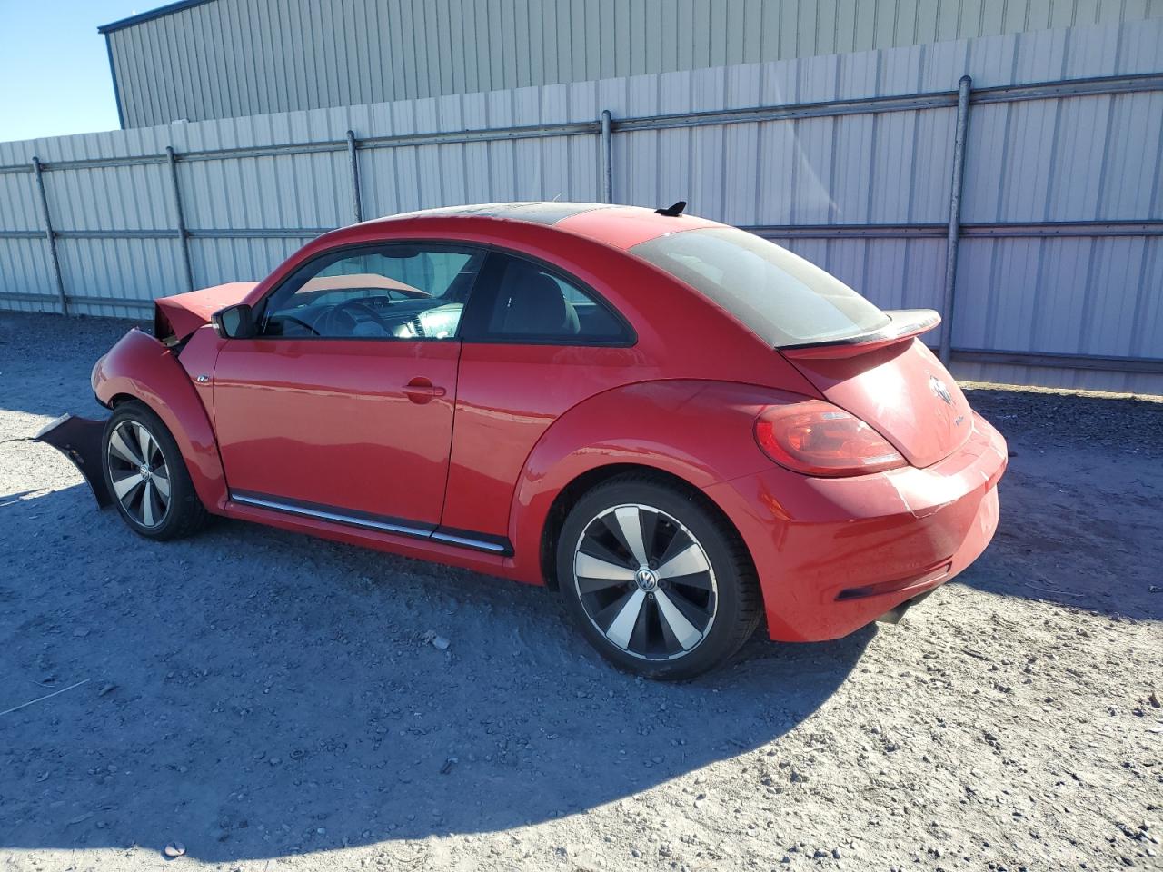 Volkswagen Beetle R-line Image 2