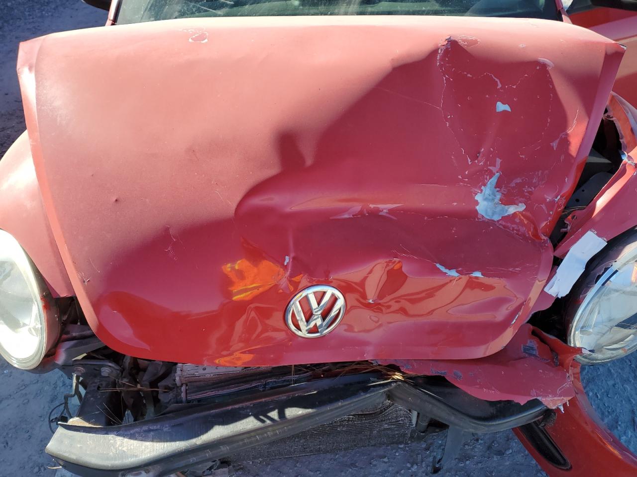 Volkswagen Beetle R-line Image 12