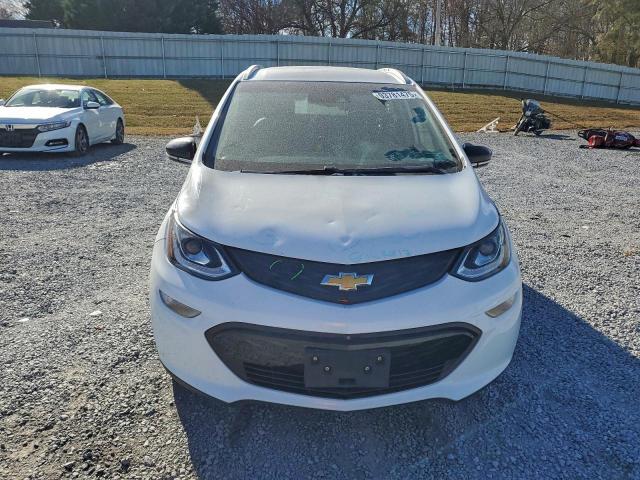 Chevrolet Bolt Premier Image 3