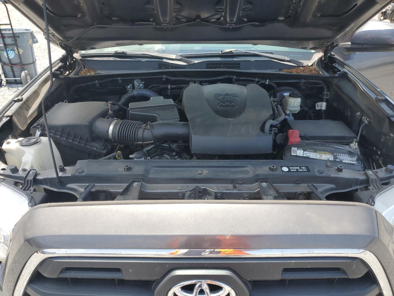 Toyota Tacoma Double Cab Image 11