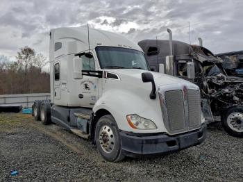  Salvage Kenworth Constructi