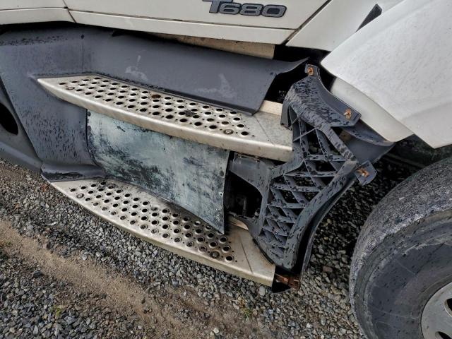 Kenworth T680 T680 Image 8