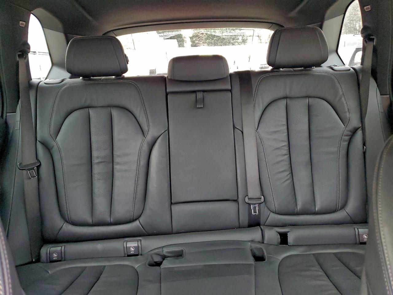 BMW X Series Xdrive40i Image 11