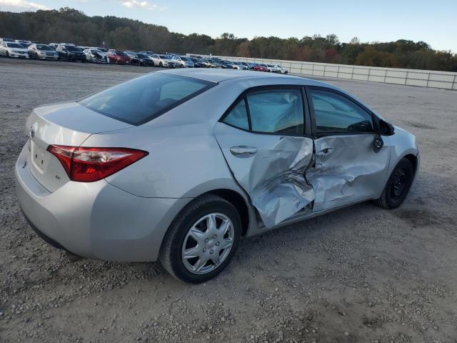 Toyota Corolla L Image 2