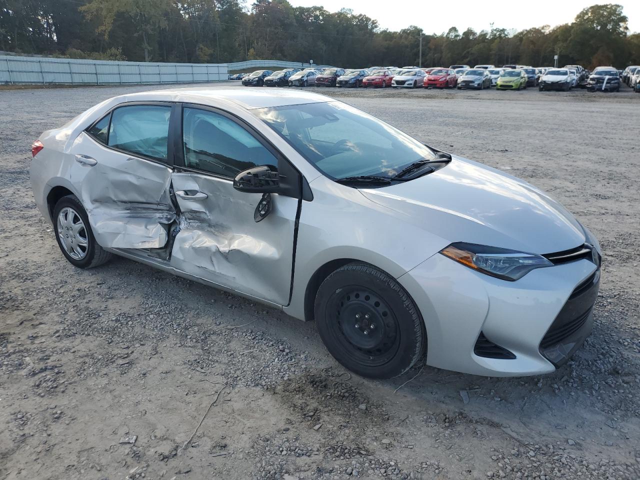 Toyota Corolla L Image 3