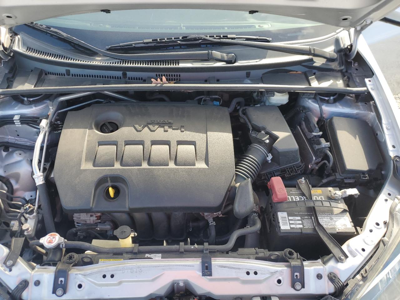 Toyota Corolla L Image 9