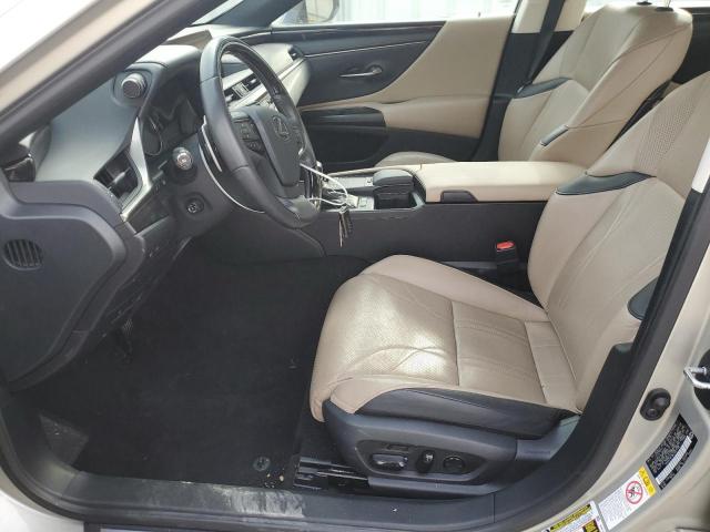 Lexus Es 300h Image 9