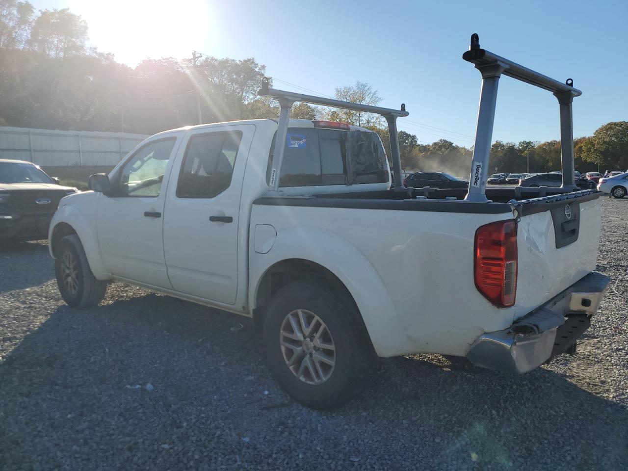Nissan Frontier S Image 10
