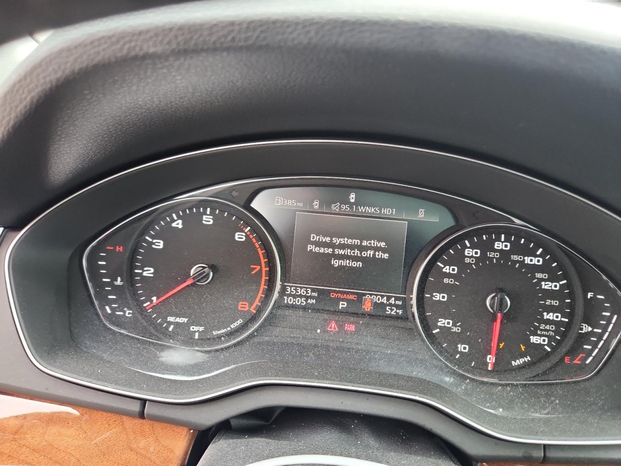 Audi Q5 Premium 45 Image 11