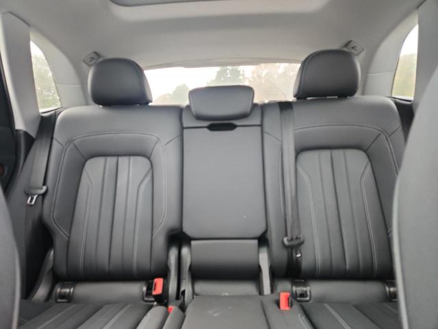 Audi Q5 Premium 45 Image 12