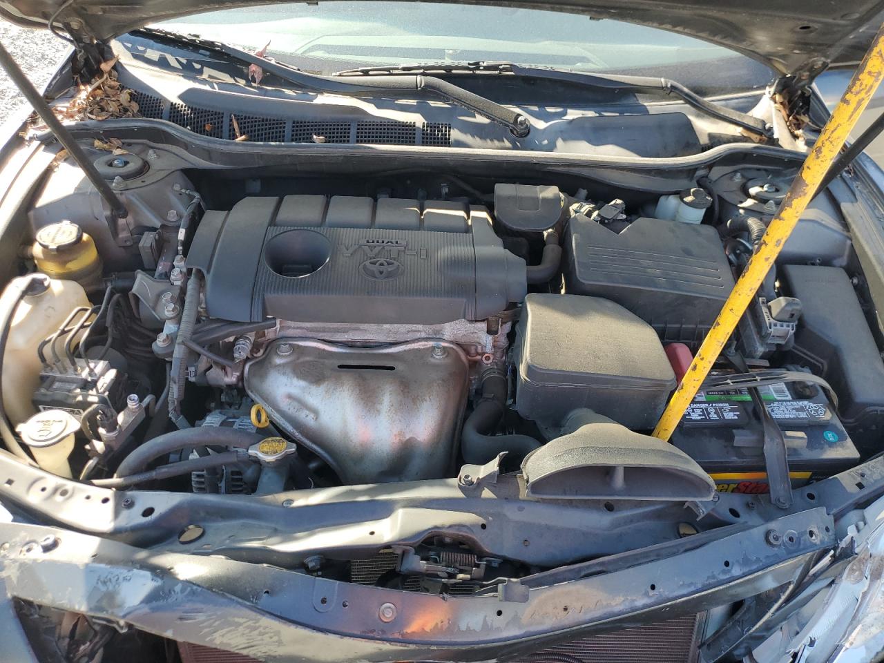 Toyota Camry Base Image 7