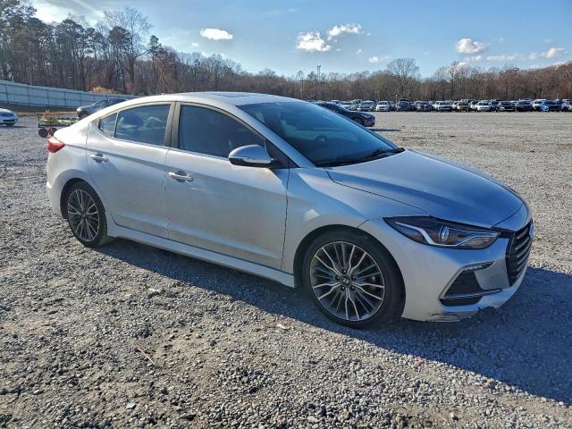 Hyundai ELANTRA Sport Image 12