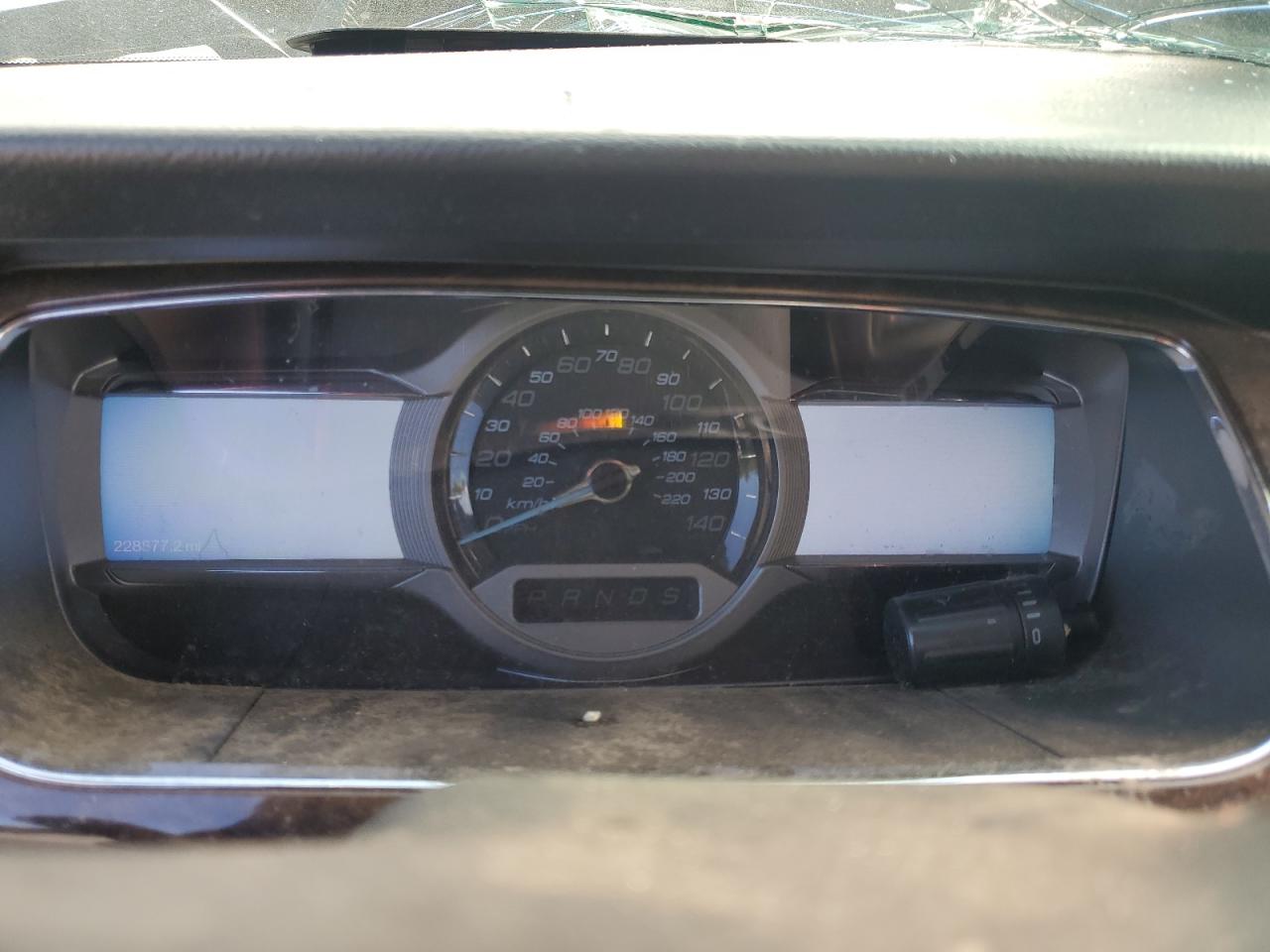 Ford Taurus Limited Image 9