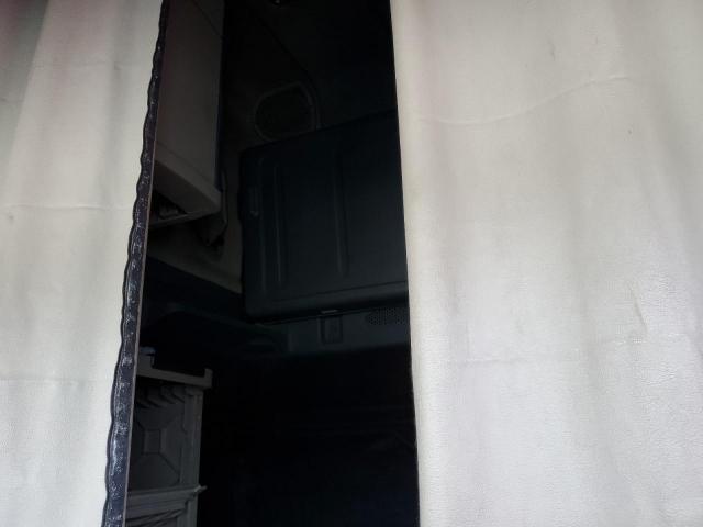 Freightliner Cascadia Image 6