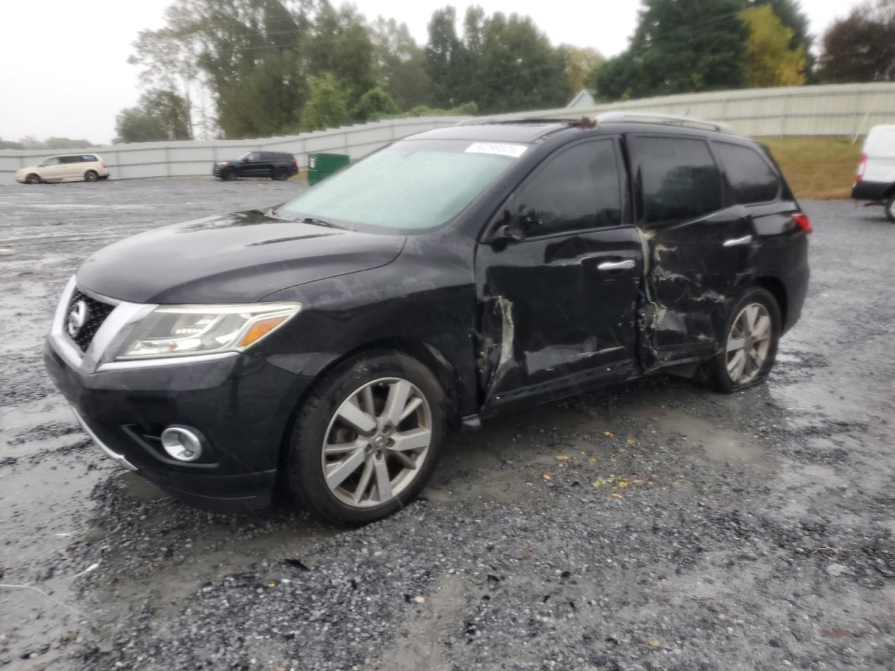 Nissan Pathfinder S Image 1
