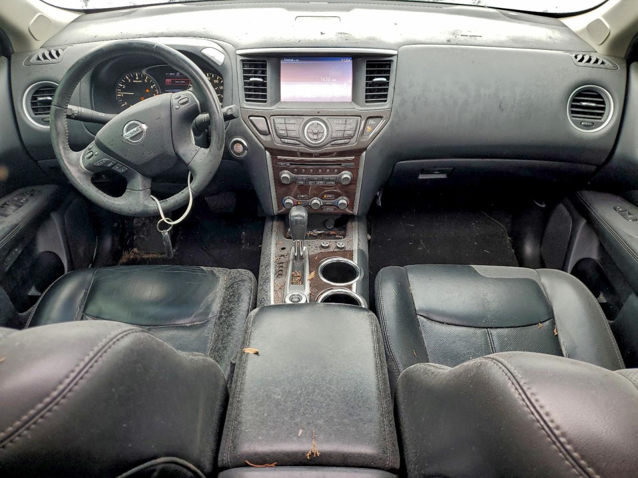 Nissan Pathfinder S Image 9