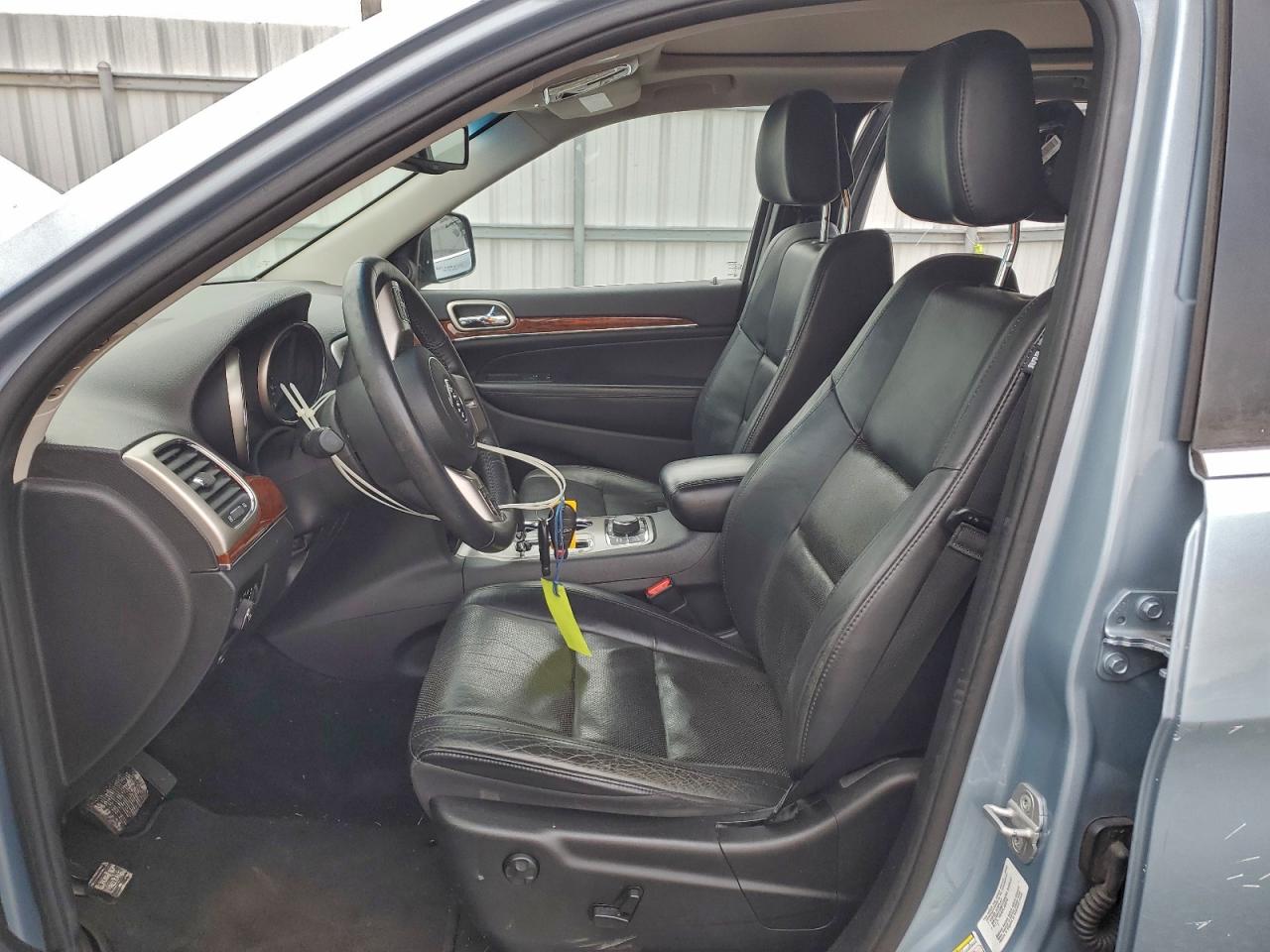 Jeep Grand Cherokee Limited Image 12