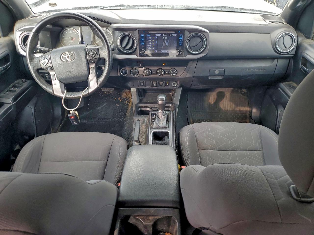 Toyota Tacoma Double Cab Image 9