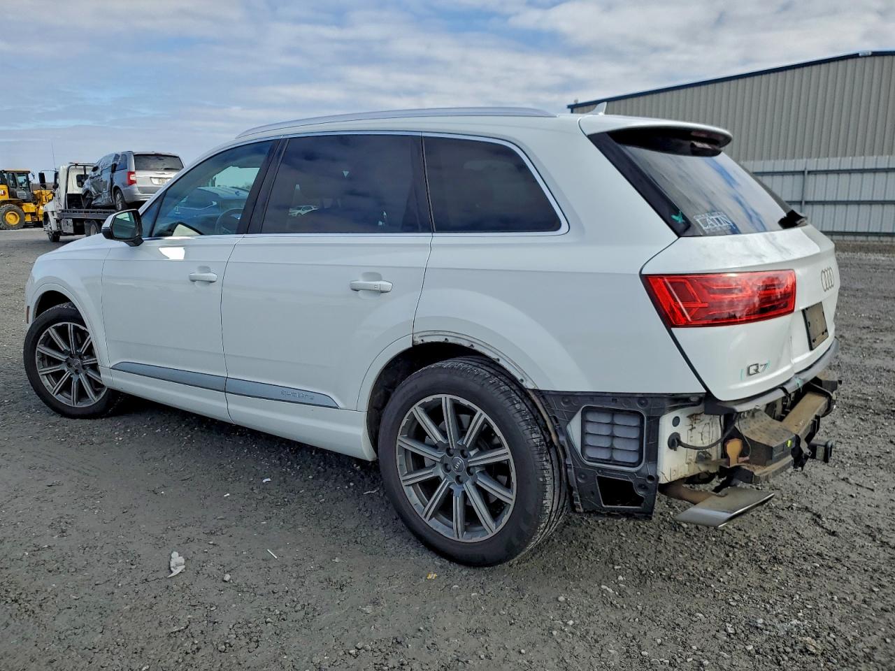 Audi Q7 Premium Plus Image 11