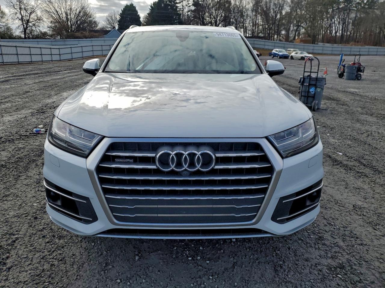 Audi Q7 Premium Plus Image 3