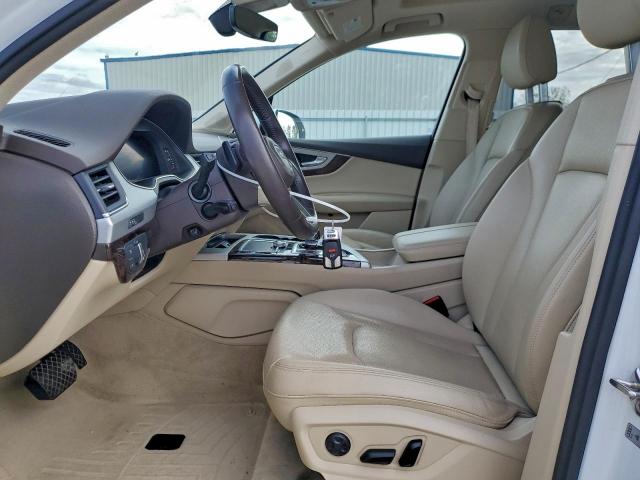 Audi Q7 Premium Plus Image 10