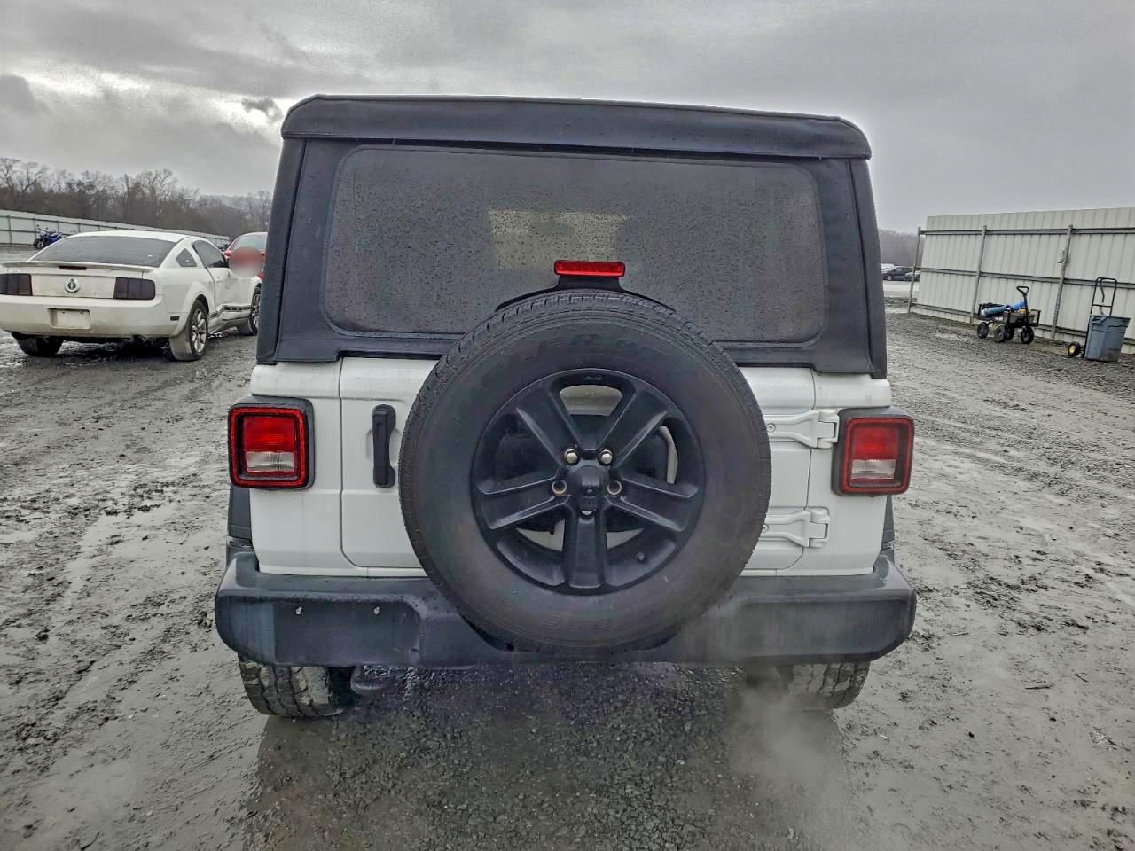 Jeep Wrangler Sport Image 13