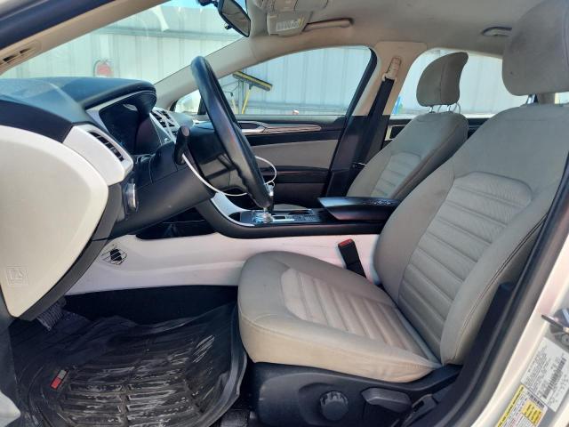 Ford Fusion S Image 8