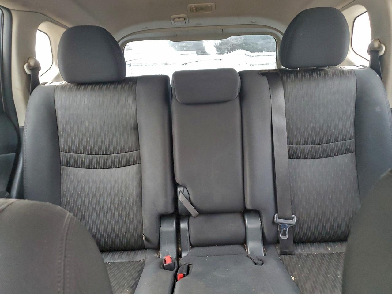 Nissan Rogue S Image 6