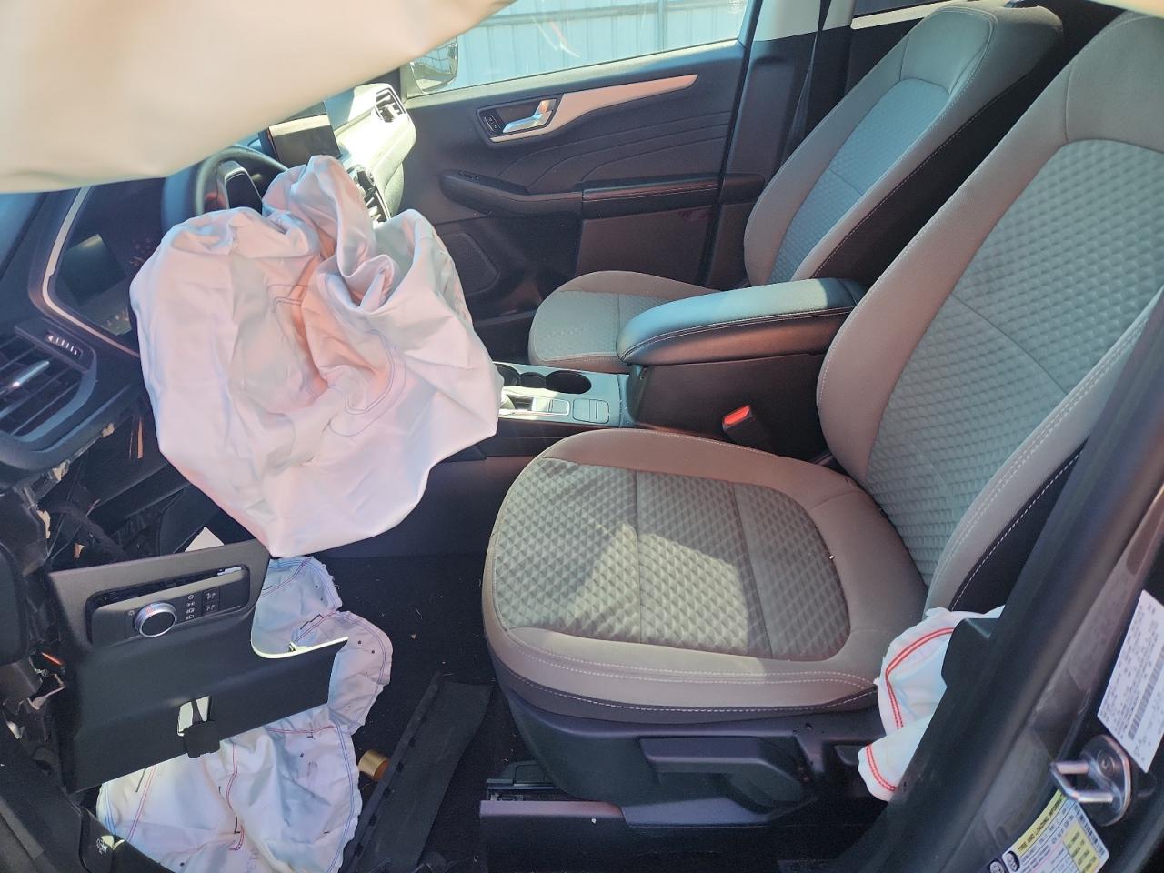 Ford Escape Se Image 11