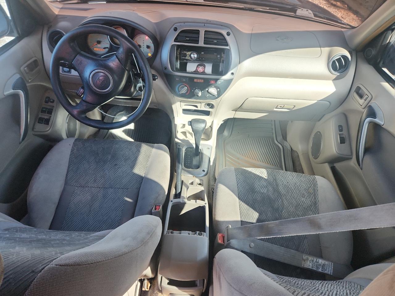 Toyota RAV4 Image 10