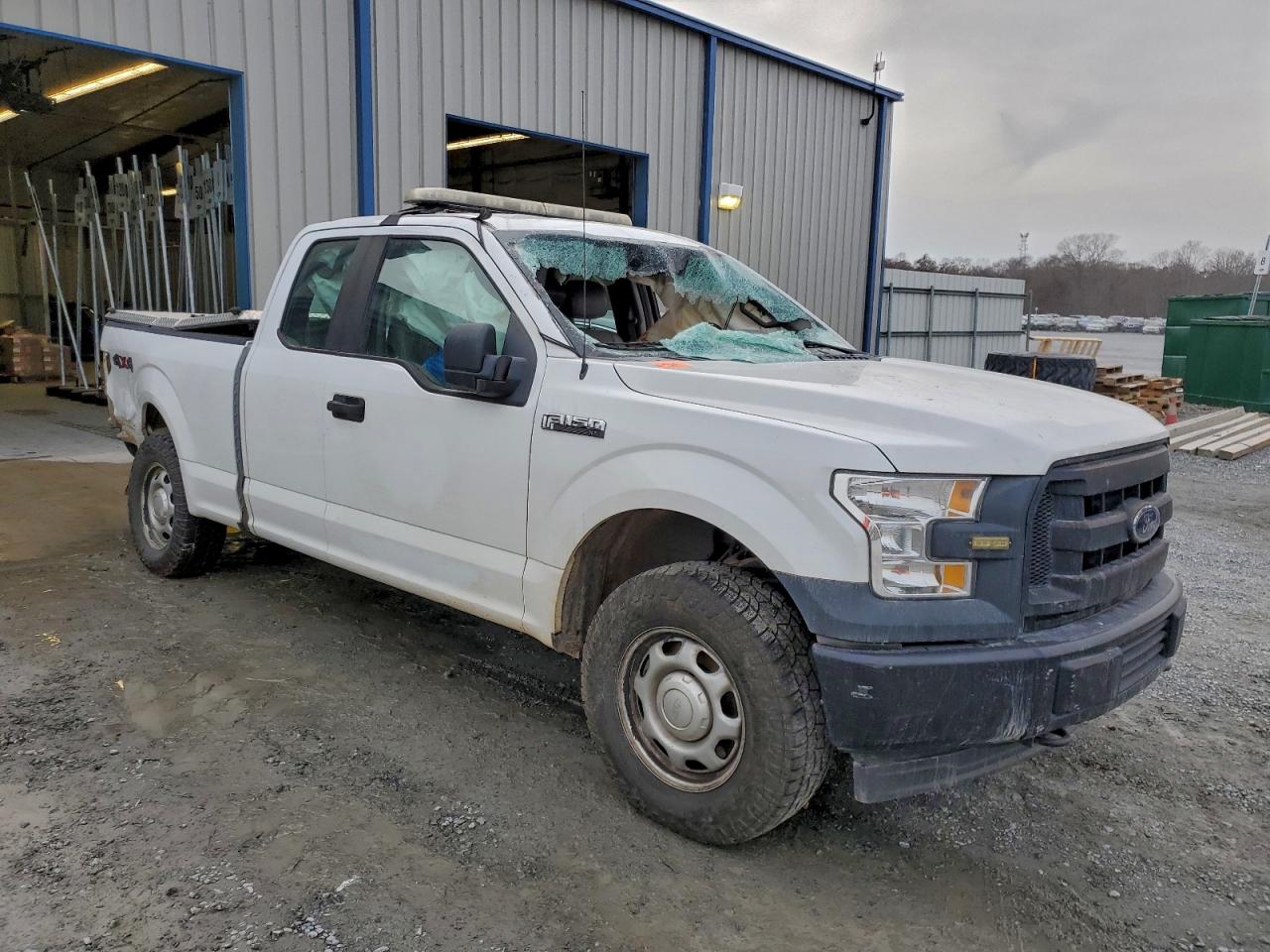 Ford F-150 Super Cab Image 9