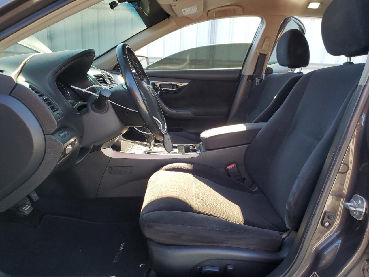 Nissan Altima 2.5 Image 5