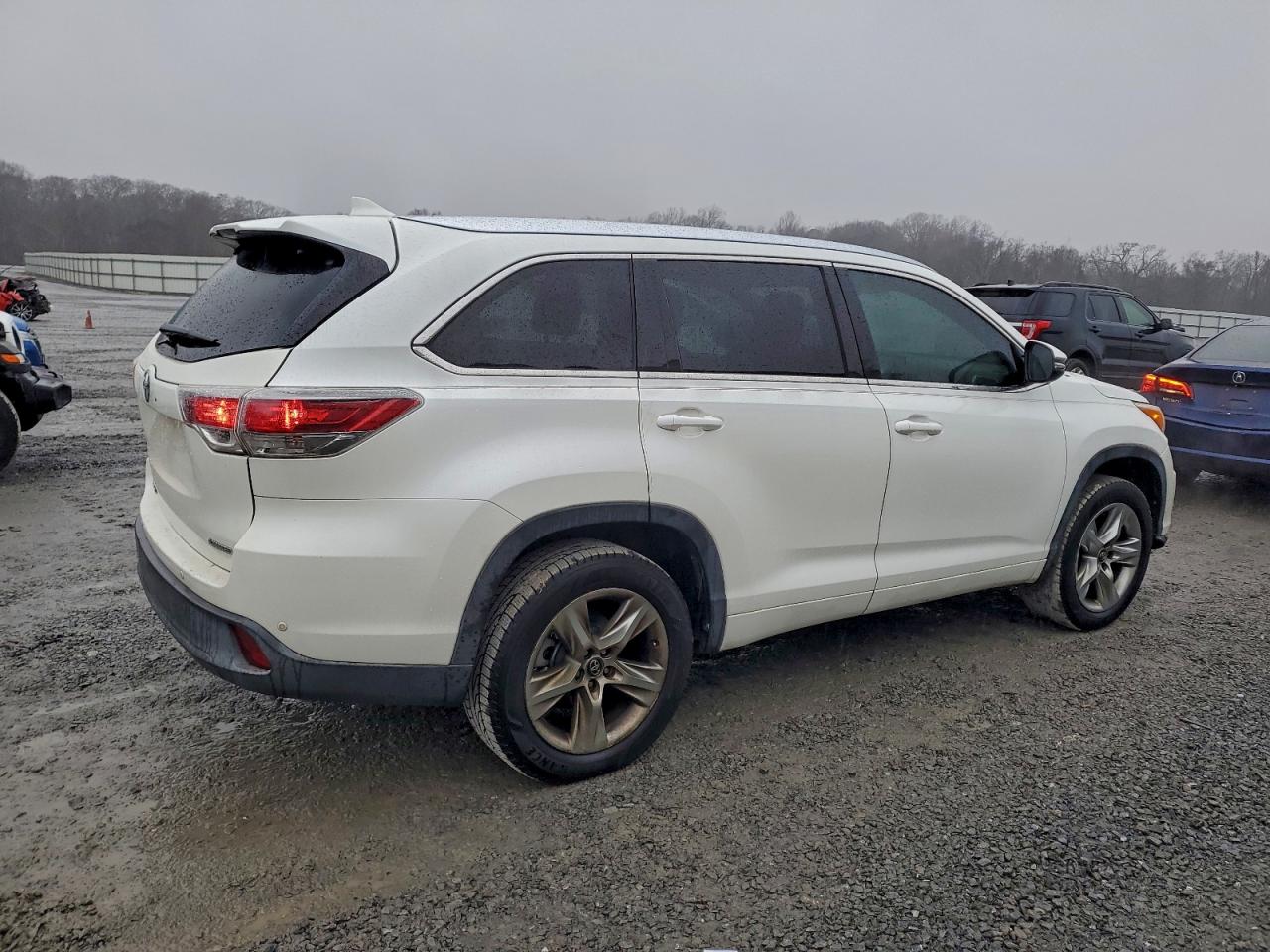 Toyota Highlander Limited Image 6