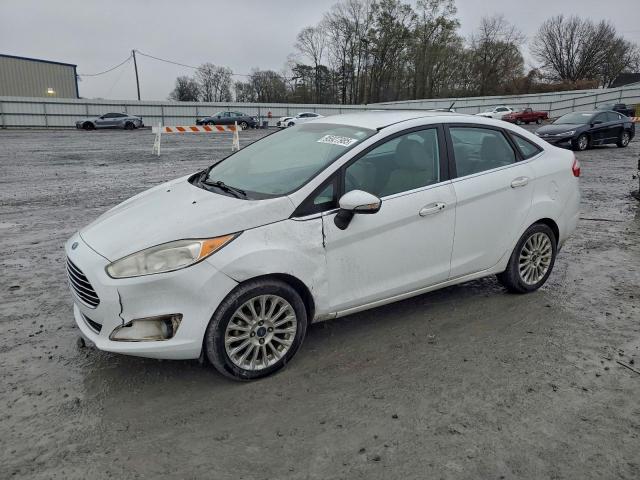  Salvage Ford Fiesta