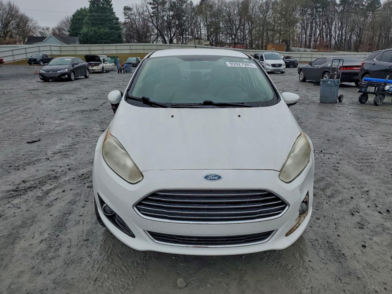 Ford Fiesta Titanium Image 4